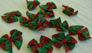 Christmas-Crafts-to-sell-Tartan-Scottish-Christmas-Craft-Bow-Embellishment